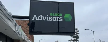 Illuminated cabinet sign installation for commercial business in Chicago, IL